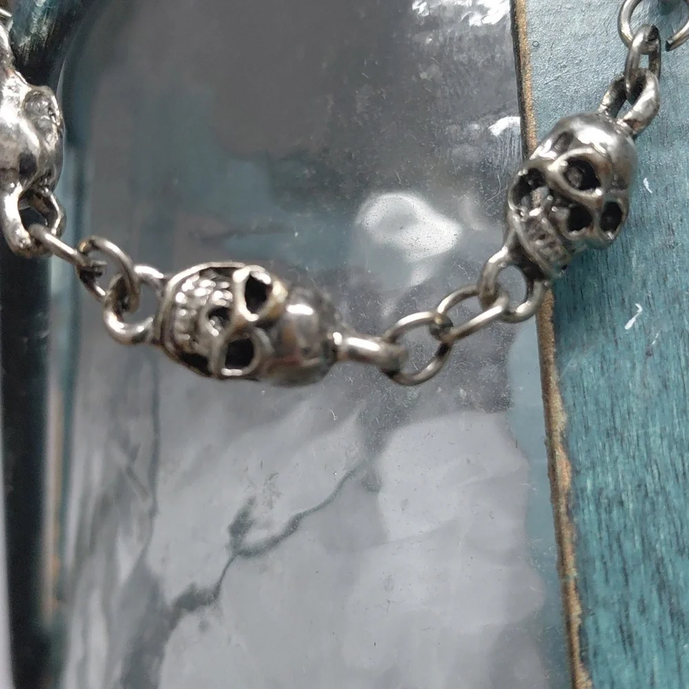 Stainless Steel Skull Bracelet - Picture 2 of 4